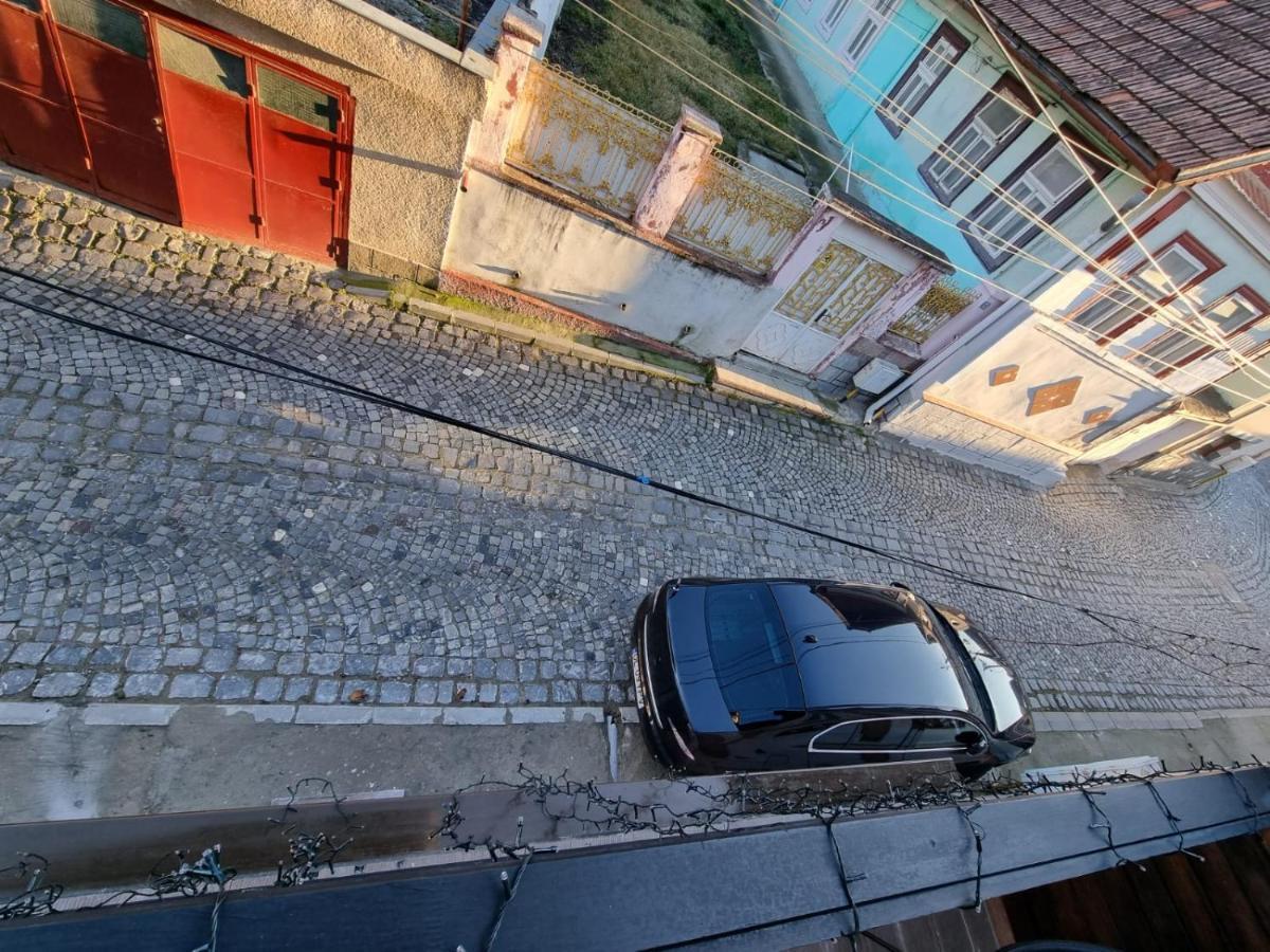 Casa Chiper - Attic Apartment With View ブラショフ エクステリア 写真